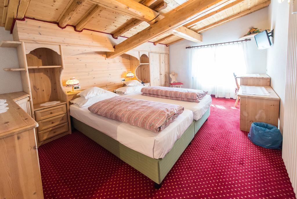 Hotel Garni Norma Madonna di Campiglio Exterior foto