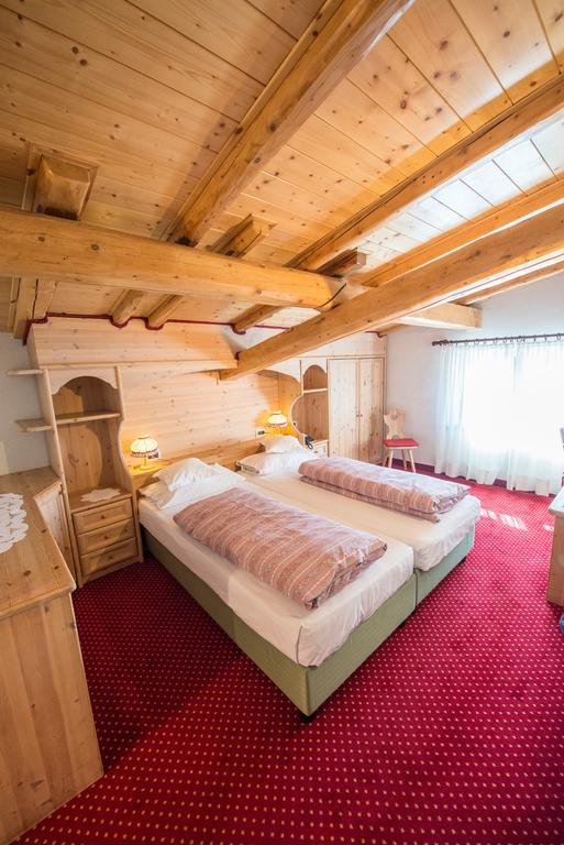 Hotel Garni Norma Madonna di Campiglio Exterior foto