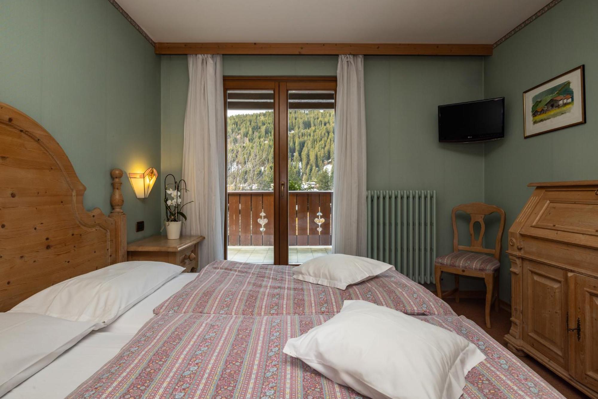 Hotel Garni Norma Madonna di Campiglio Exterior foto